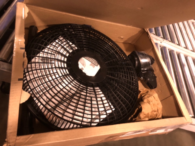 Photo 1 of Lasko Oscillating Pedestal Fan