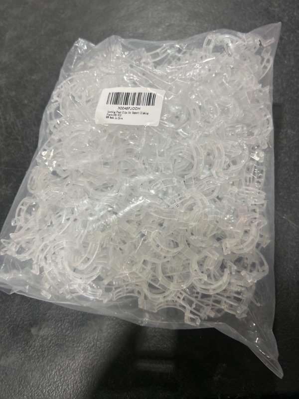 Photo 2 of Lzerking Tomato Clips Plant Clips for Support, String Trellis, Garden Climbing Plants, Vines, Tomato Cage, Vegetables Plants (350 PCS)