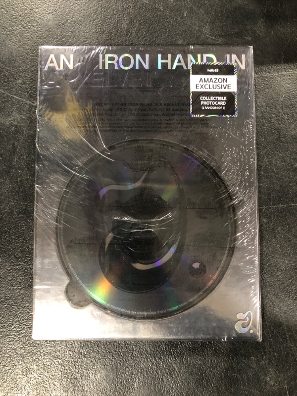 Photo 2 of An Iron Hand in a Velvet Glove - Amazon Excl. (IRON HAND Ver.)