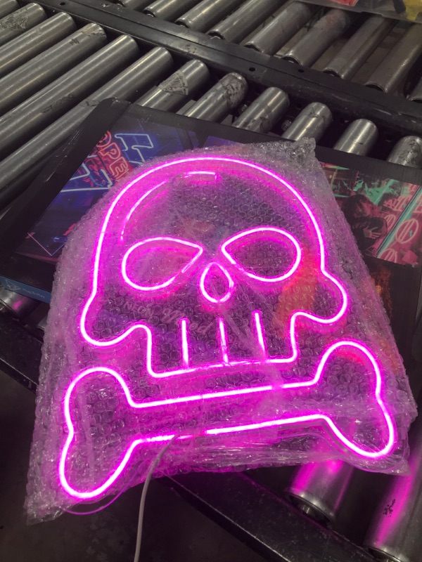 Photo 3 of Horseneon Skull Neon Led Sign, Halloween Neon Signs for Wall Decor, Green Skeleton Halloween Neon Lights Signs with USB Powered for Bedroom, Halloween Party, Windows, Halloween Decor, Living room