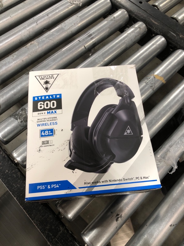 Photo 2 of Turtle Beach Recon 200 Gen 2 Wired Gaming Headset for Xbox Series X|S/Xbox One/PlayStation 4/5/Nintendo Switch
