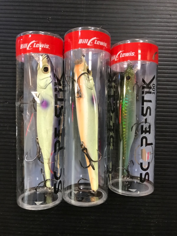 Photo 2 of Bill Lewis Scope-Stik 120 Floating Jerkbait Fishing Lifelike Freshwater & Saltwater Lure with Mustad UltraPoint Triple Grip Hooks, Table Rock SHAD