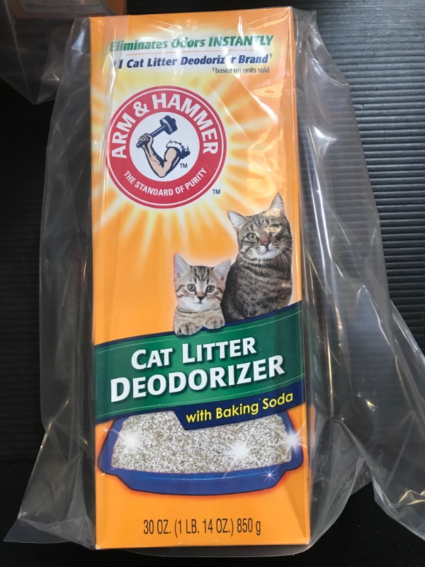 Photo 1 of ARM & Hammer Cat Litter Deodorizer 30 oz 1.88 Pound (Pack of 1)