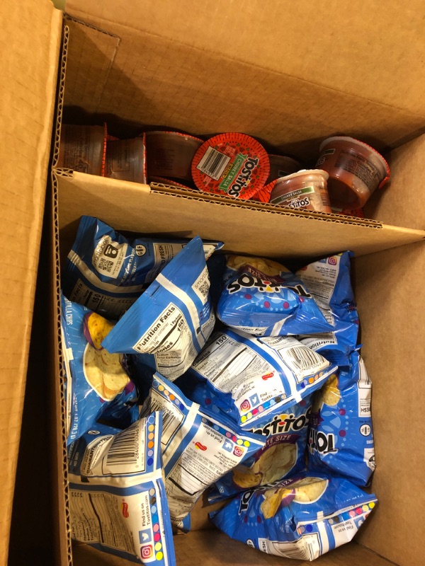 Photo 1 of Frito Lay Tostitos Bitesize Rounds Chips and Salsa Dip Cups Variety Pack, (Pack of 24) - Best before 05/07/2024