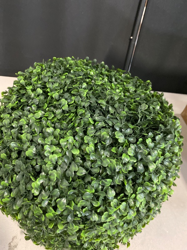 Photo 1 of Artificial Plant Topiary Ball,UV-Anti 2 PCS 16 Inch 4-Layer Leaf Faux Boxwood Decorative Balls for Wedding, Balcony,Garden, Backyard and Indoor & Outdoor Greenery Home Décor