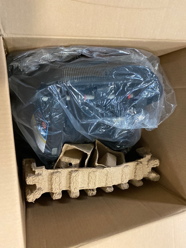Photo 1 of Graco 4Ever Extend2Fit DLX 4-in-1 Car Seat