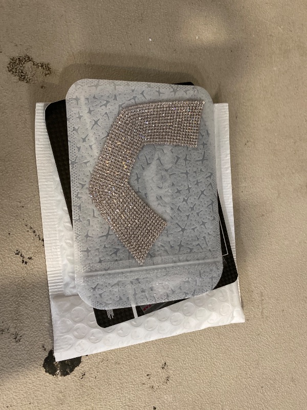 Photo 1 of Bling Interior Accessories Fit for Mercedes Benz 2019-2025 A B Class CLA GLA GLB Modification Rhinestone Crystal Applique Cover (Round Shape Steering Wheel)