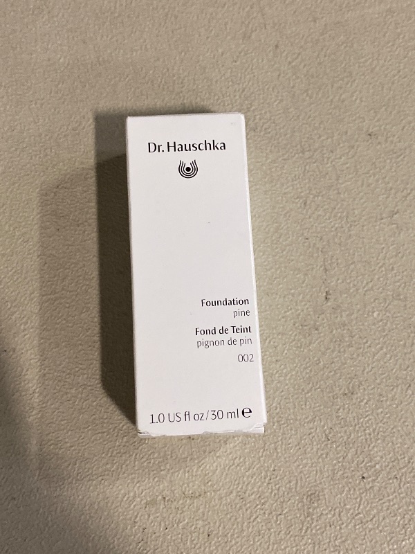 Photo 1 of Dr. Hauschka Foundation 002, Pine 30ml