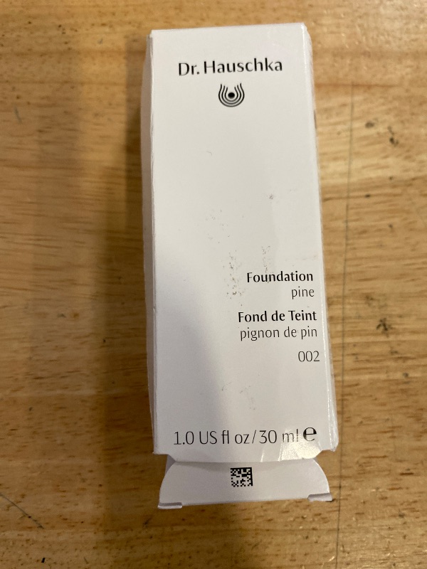 Photo 1 of Dr. Hauschka Foundation 002, Pine 30ml