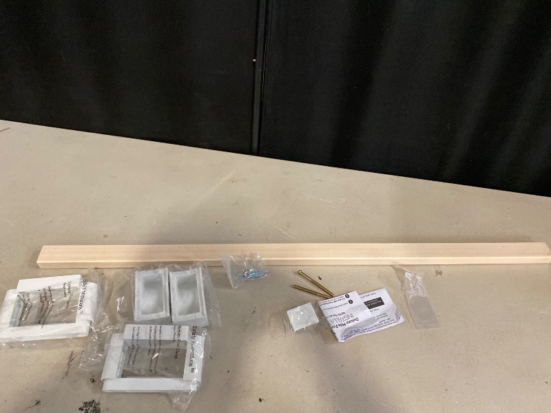 Photo 1 of Safety Innovations No Hole Stairway Baby Gate Mounting Kit - Fits Posts from 2 3/4 inches to 3 1/2 inches Wide with Square or Round Tops - No Adhesives On Or Screws in Your Posts, (1-Pack)