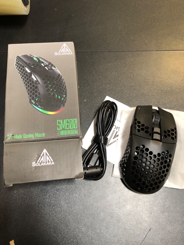 Photo 3 of SM600 Honeycomb Shell Gaming Mouse Wireless