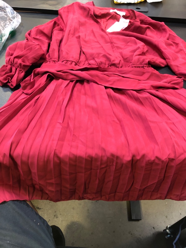 Photo 2 of BBX LEPHSNT  LONG SLEEVE V NECK RED DRESS  