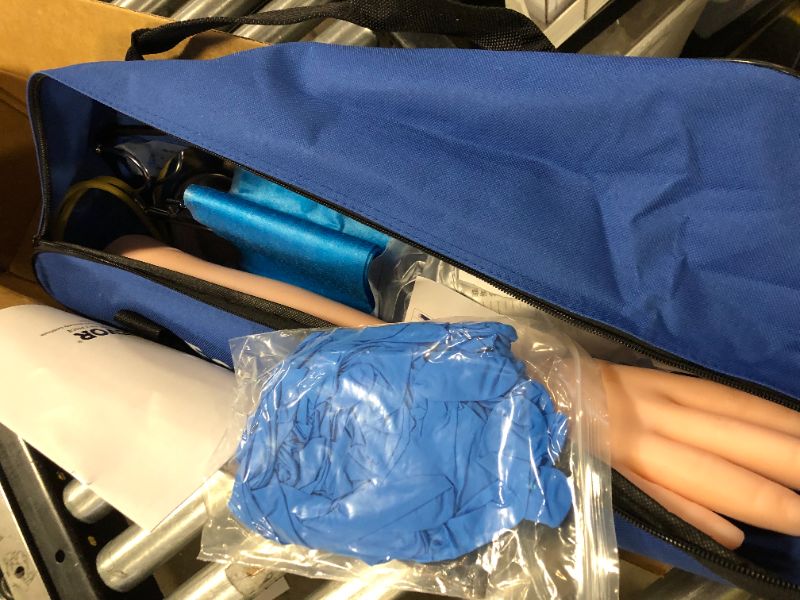 Photo 1 of VEVOR Phlebotomy Practice Kit, IV Venipuncture Intravenous Training Kit, High Simulation IV Practice Arm Kit with Carrying Bag, Practice and Perfect IV Skills, for Students Nurses and Professionals
