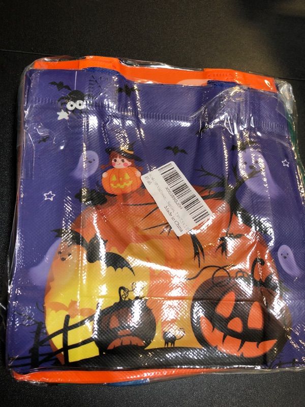 Photo 1 of Aviski 16PCS Halloween Trick or Treat Bags, Small Halloween Tote Bags with Handles, Gift Bags, Multifunctional Non-Woven Halloween Bags for Gifts Wrapping, Halloween Party Supplies, 7.9×7.9×3.15"