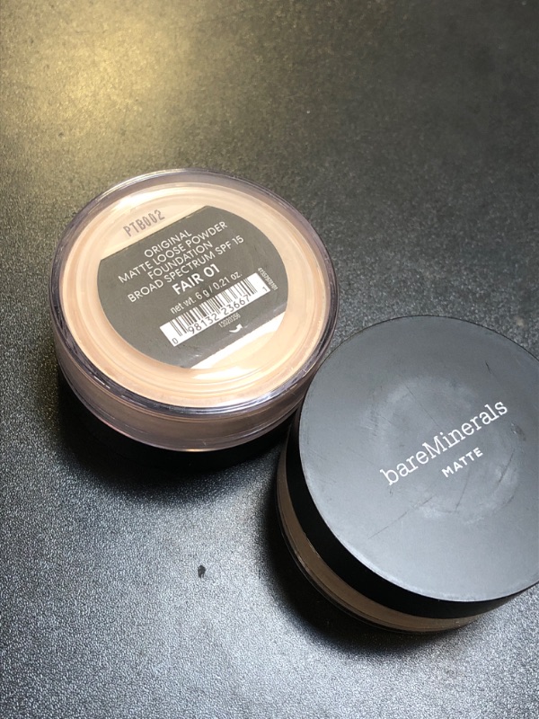 Photo 1 of 2 bareMinerals Matte Loose Powder Foundation SPF 15 Fair 01 - Pack of 2 