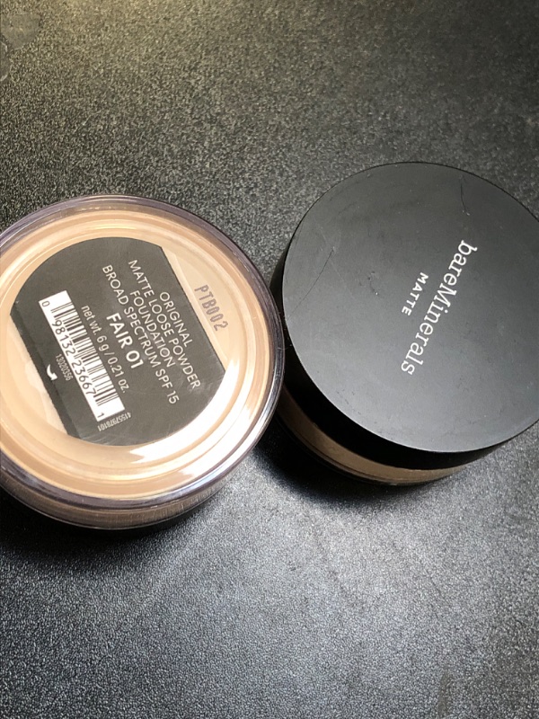 Photo 2 of 2 bareMinerals Matte Loose Powder Foundation SPF 15 Fair 01 - Pack of 2 