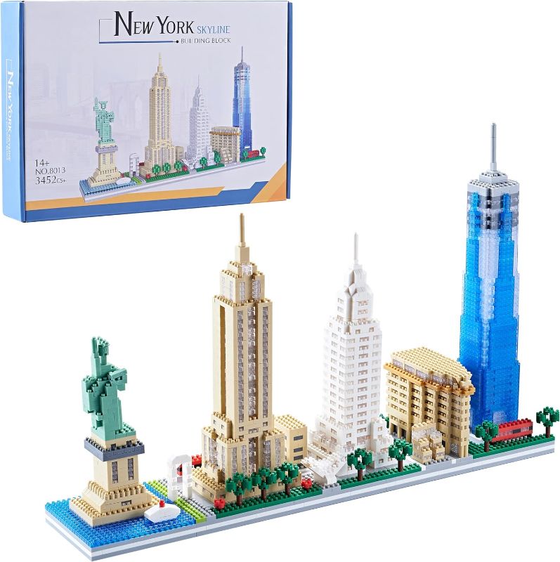 Photo 1 of New York Skyline Building Set - 3452pcs | Challenging & Detailed Architecture for Adults & Teens
