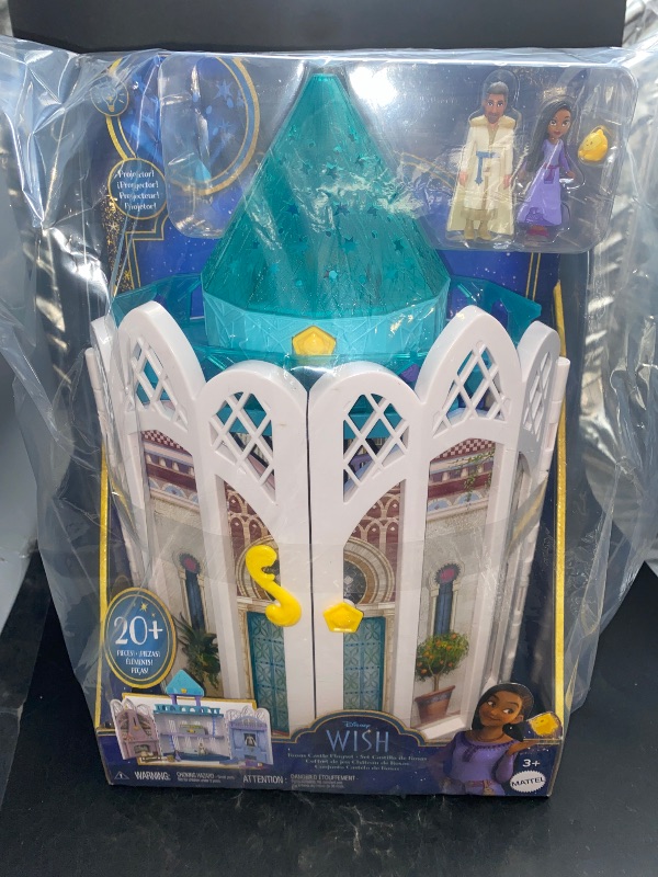 Photo 3 of SEALED BOX**Wish Rosas Castle Dollhouse Playset with 2 Posable Mini Dolls, Star Figure, 20 Accessories, Light-up Projection Dome & More, HPX38
