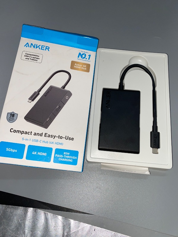 Photo 2 of Anker 332 5-in-1 USB-C Hub
