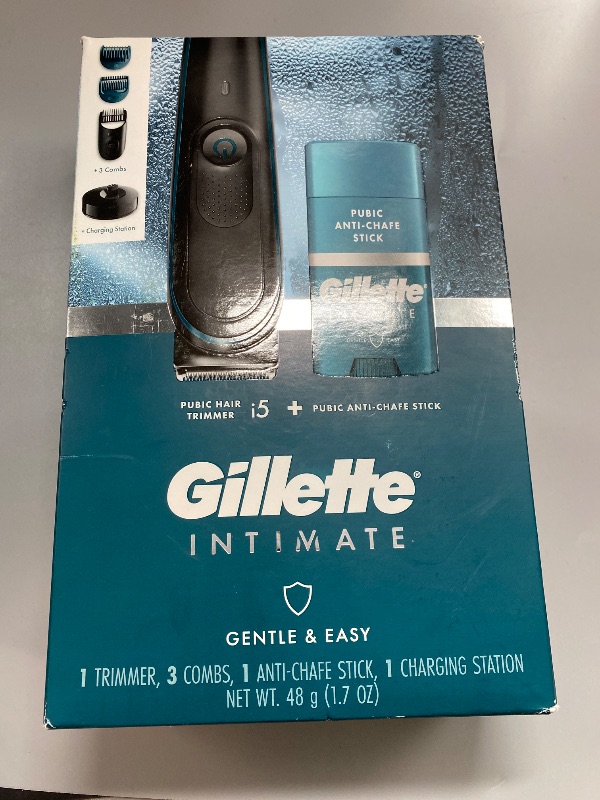 Photo 3 of Gillette Intimate Body Groomer Shaving Set - 6ct
