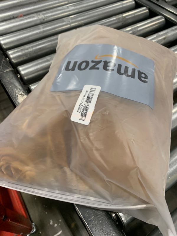 Photo 1 of GLORY SEASON Velvet Tablecloth Luxurious Solid Rectangle Table Cloth,Oblong Retro Farmhouse Ruffle Tablecloths Washable Table Cover for Party Wedding Baby Shower Kitchen Dinning Tabletop Decoration