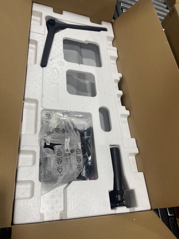 Photo 1 of SAMSUNG 34" ViewFinity S50GC Series Ultra-WQHD Monitor, 100Hz, 5ms, HDR10, AMD FreeSync, Eye Care, Borderless Design, PIP, PBP, LS34C502GANXZA, 2023, Black