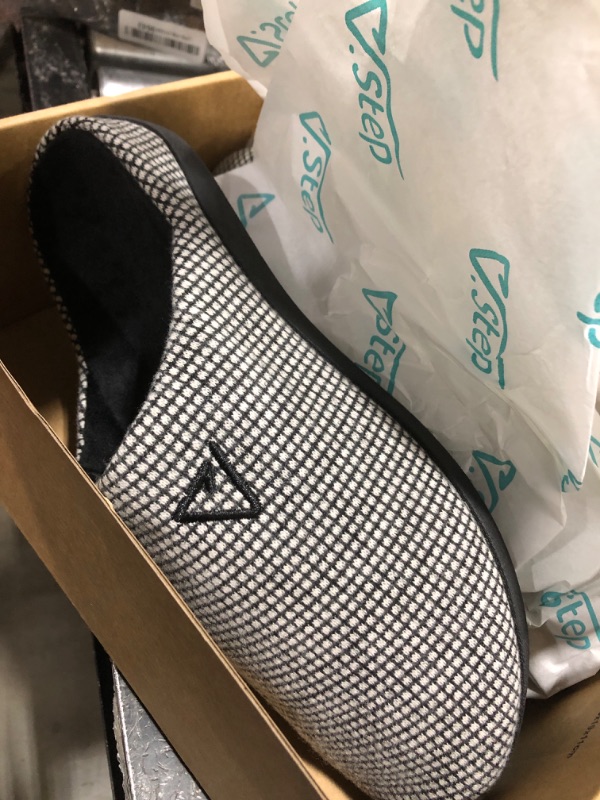 Photo 1 of V.Step Orthopedic Slippers for Women Men, House Slippers with Arch Support Orthotic Slippers for Plantar Fasciitis Pain Relief Indoor Outdoor Black W11/M10