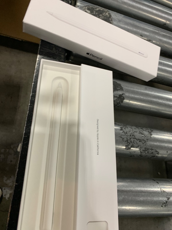 Photo 1 of Apple Pencil (2nd generation): Pixel-perfect precision and industry-leading low latency