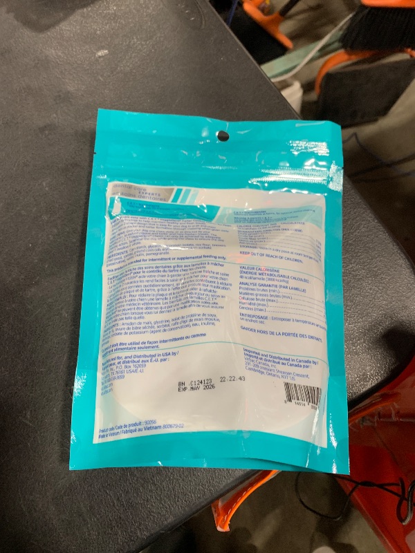 Photo 1 of EXP 05/2026 Virbac CET VEGGIEDENT FR3SH Tartar Control Chews for Dogs