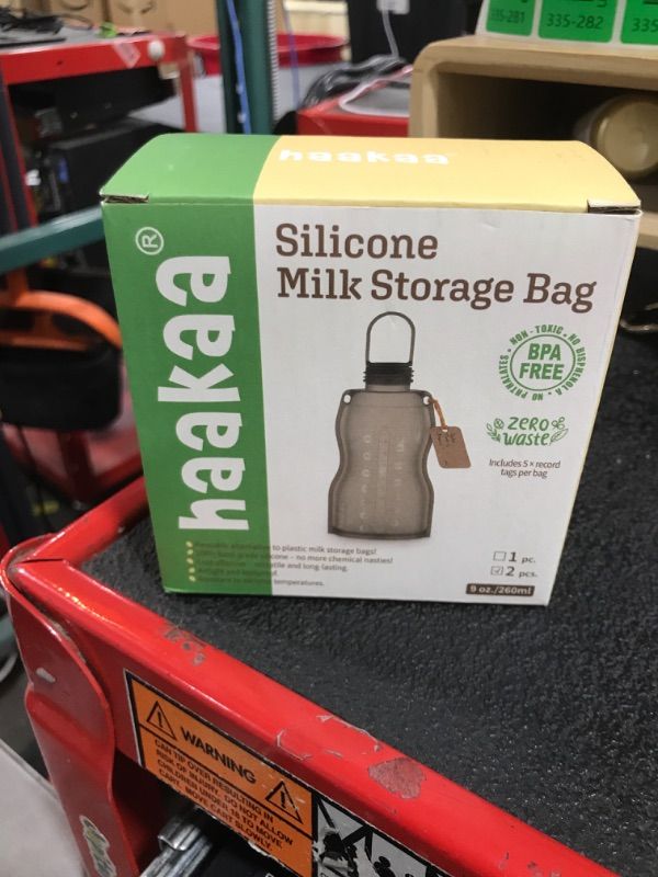 Photo 1 of haakaa Silicone Milk Storage Bag,Reusable Breast Milk Bags for Breastfeeding,Food Grade Silicone,BPA Free,9 oz/260 ml (2 Count)