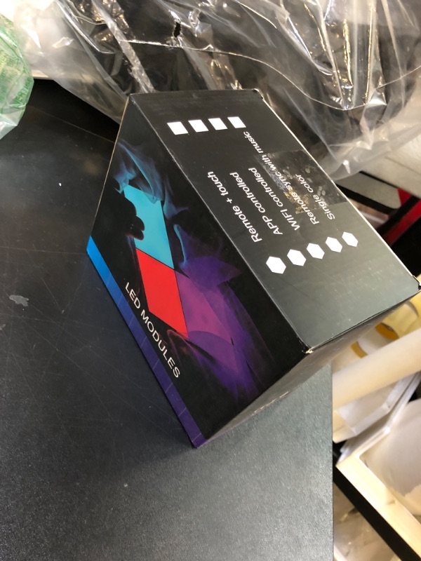 Photo 1 of Tehoi Hexagon LED Light, 9PCS RGB Hexagonal LED Wall Lights for Bedroom, Gaming Lights DIY Geometry Splicing Wall Decoration USB Power (Variable Color)