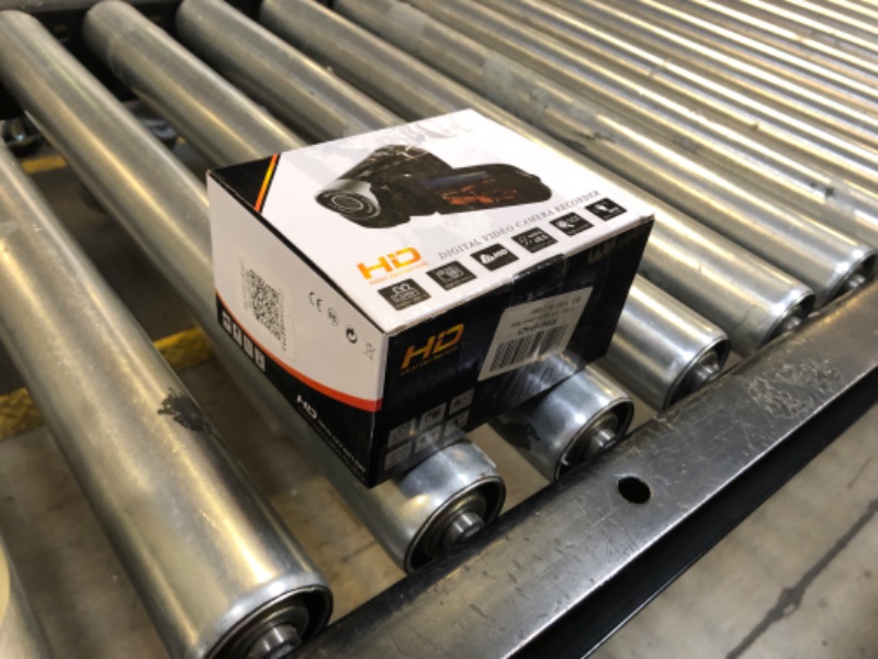 Photo 1 of Focket 16X Digital Zoom Video Camera Camcorder, 2.7in LCD Screen 16MP Digital Camera Recorder 32GB Vlogging Camera, Video Recording Handycam Camcorder for Teens Beginners