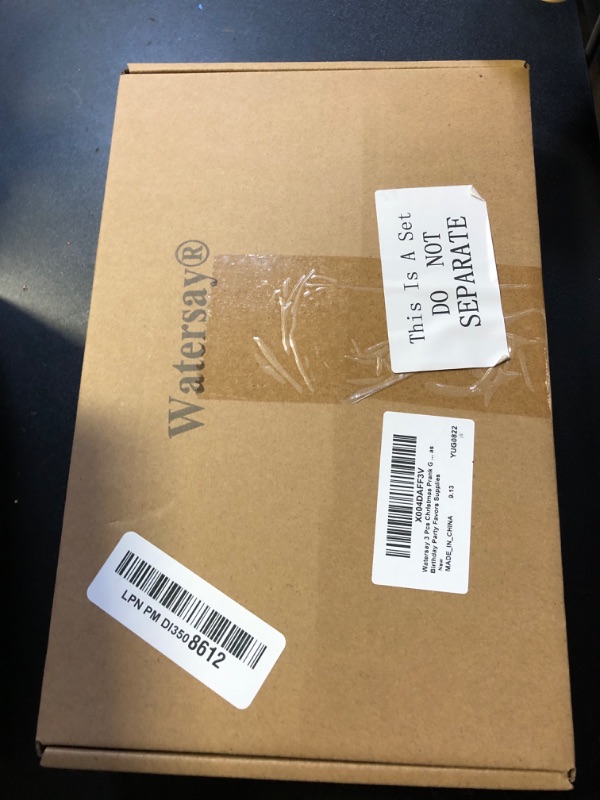 Photo 1 of Watersay 3 Pcs Christmas Prank Gift Box Set Nothing Gift Useless Box Practical Joke Hilarious Gag Gift for Funny Novelty Holiday Xmas Birthday Party Favors Supplies