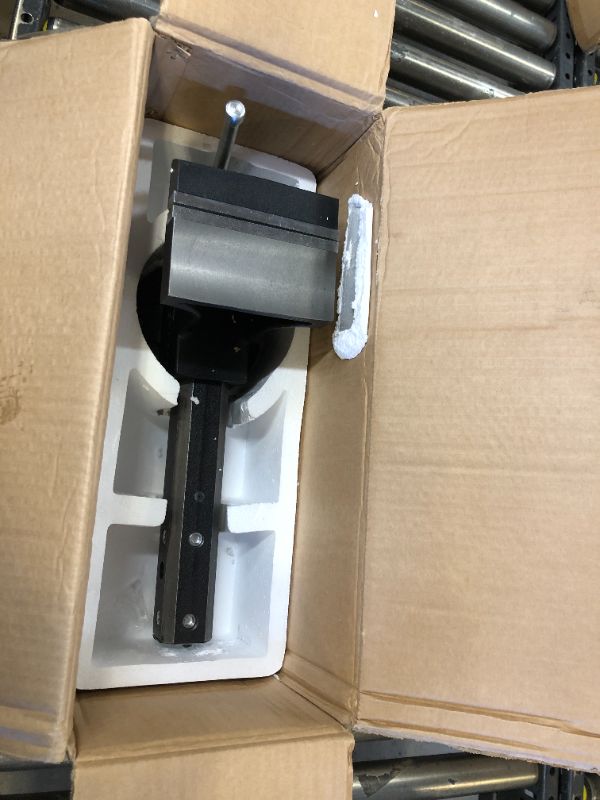 Photo 1 of Forward 1705A 6-Inch Hitch Vise Truck Bench Vise Mount Trailer Fits 2" Hitch Receiver