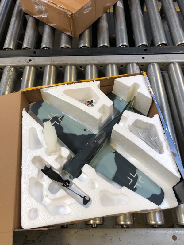 Photo 1 of VOLANTEXRC RC Plane FW190 Fighter 4CH Remote Control Airplane RTF with Aileron, Gyro, Aerobatics & 3 Modes to Fly, Hobby Radio Controlled Warbird Aircraft for Adults, Beginners, Boys (761-17)