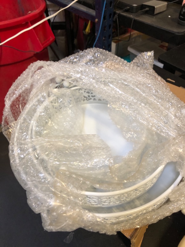 Photo 1 of CAKE STAND SET 