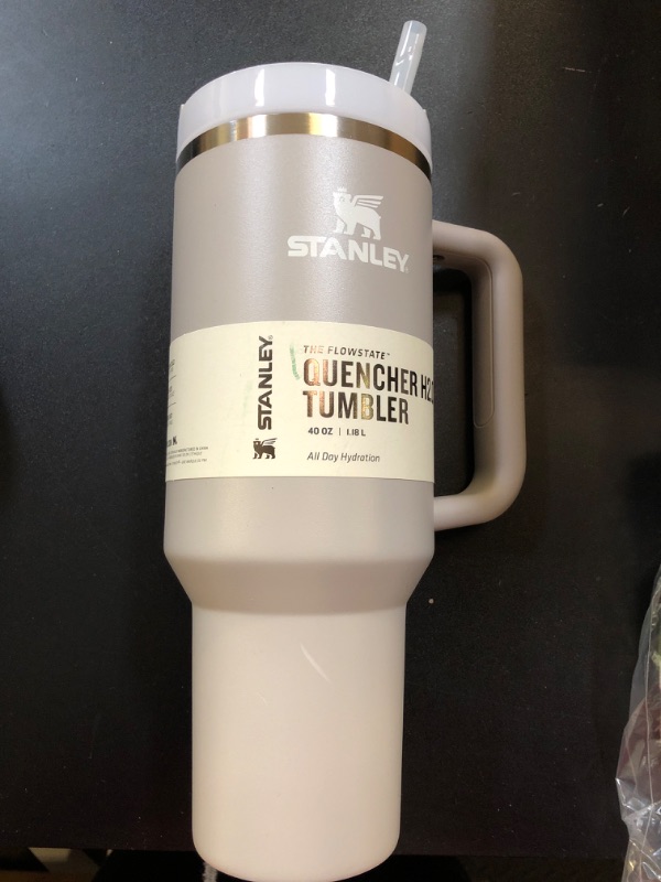 Photo 2 of Stanley The Quencher H2.0 Flowstate™ Tumbler - Ash, 40 Oz