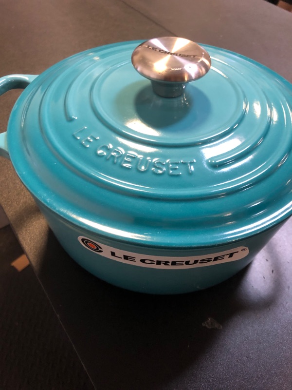 Photo 2 of Le Creuset Enameled Cast Iron Signature Round Dutch Oven, 7.25 qt., Caribbean
