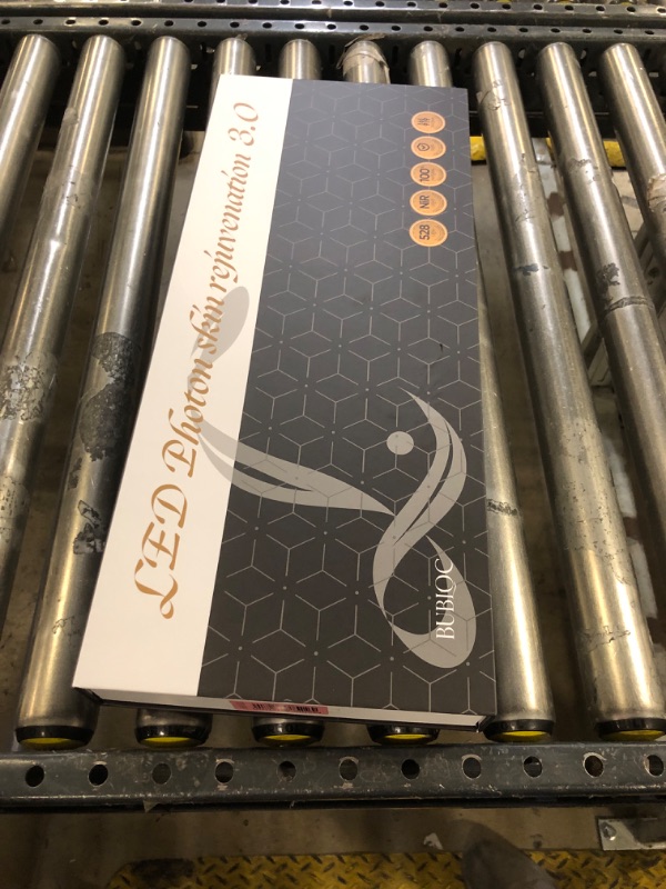 Photo 1 of Multifunction Infrared Red Light Therapy for Body and Face, Near-Infrared 850 Red Light Therapy, Cordless, Waist, Legs and Other Parts, Adjustable in Three Levels from 10-30min