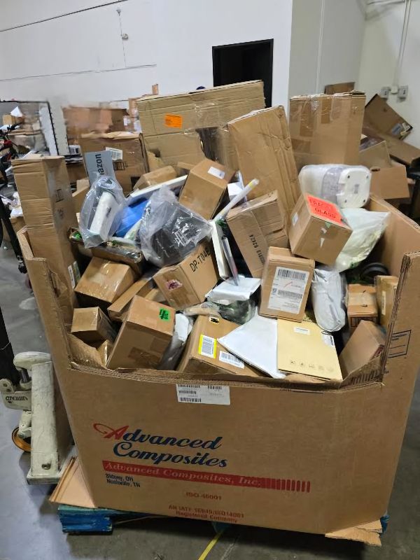 Photo 1 of WildFinds: Miscellaneous Large Gaylord - 131 Items All Gaylord Sets Are Non Refundable - Items Are Either Partial Sets, New Items But Are Not Tested, Or Damaged But Still Useable  - ** Will need truck for pickup * New Items In This Set