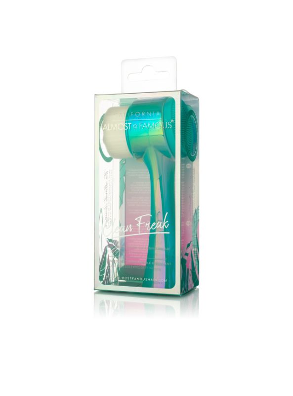 Photo 1 of Green Cleanse IT 2 In 1 Exfoliator Brush Lightly Cleanses Oily T Zone With 550,000 Soft Microfiber Bristles Helps Clear Clogged Pores Exfoliates Dead Skin All In One Tool New 