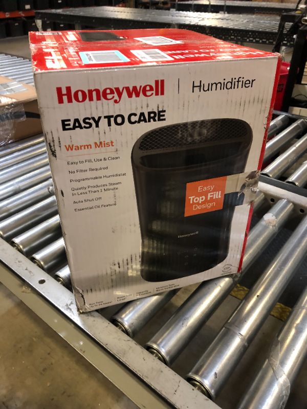 Photo 3 of Honeywell Easy-to-Care Filter Free Warm Mist Humidifier, Medium Rooms, 1.5 Gallon Tank – Humidistat for Bedroom, Home or Office Black