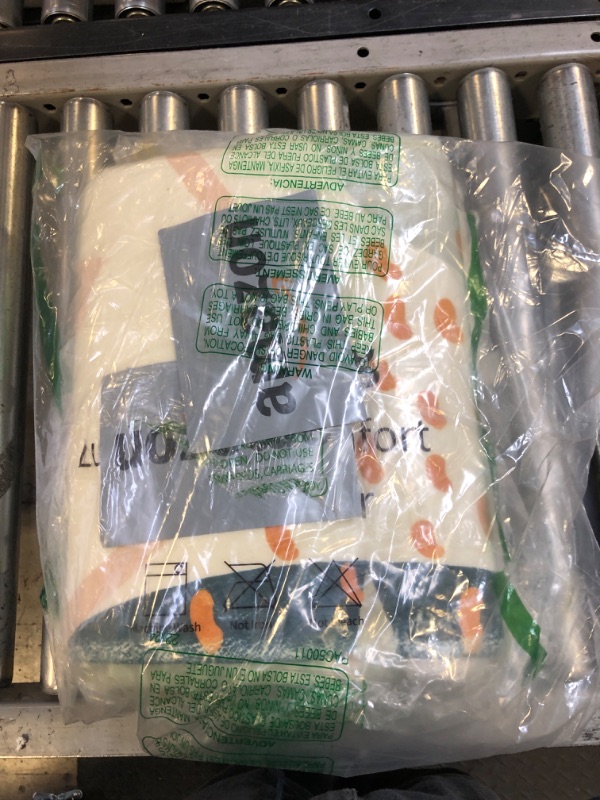 Photo 1 of Lahome Green Round Area Rugs 5Ft - Washable Large Boho Round Rug for Living Room Non-Slip Throw Circle Rug for Dining Room Table,Soft Cute Botanical Print Floor Mat Carpet for Bedroom Office Bathroom