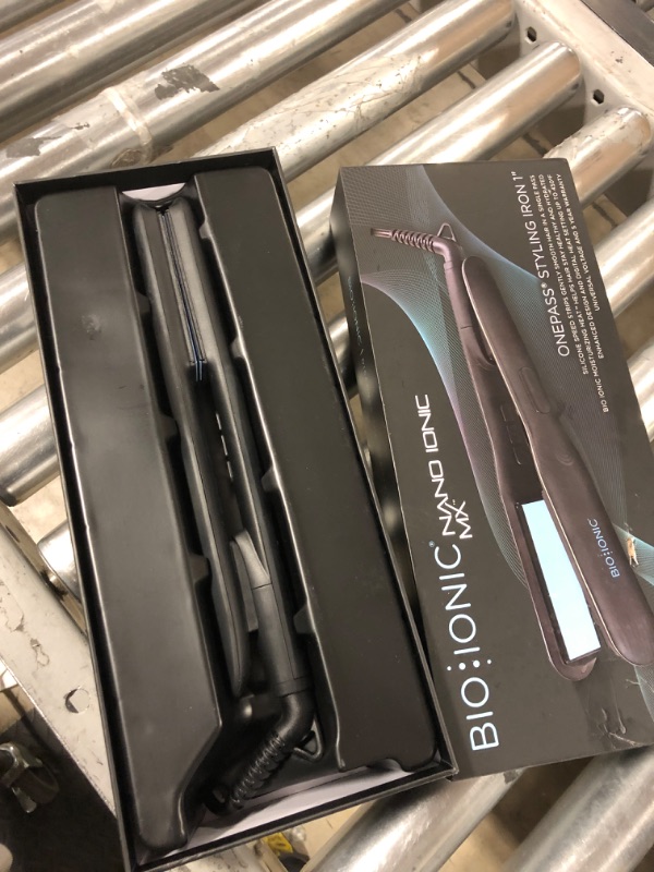 Photo 2 of BIO IONIC Onepass Styling Iron