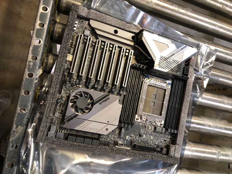 Photo 3 of ASRock MB WRX80 Creator R2.0 R