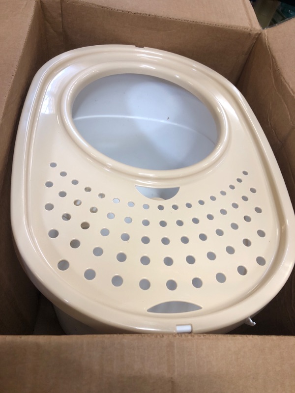 Photo 1 of IRIS USA Top Entry Cat Litter Box with Litter Catching Lid, Privacy Walls and Scoop, Cat Pan