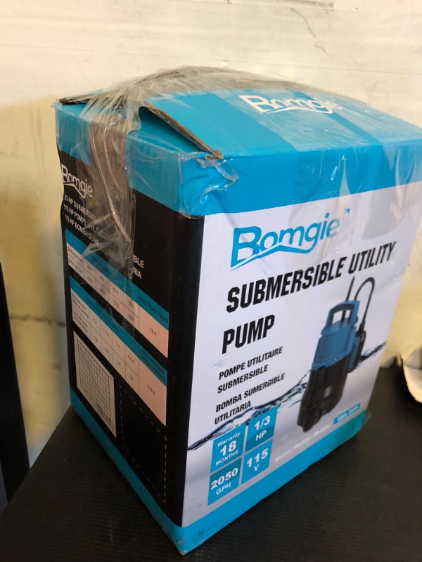 Photo 2 of BOMGIE 1/3HP Sump Pump 2640GPH Submersible Water Pump with Automatic Float Switch, Utility Pump for Pool Draining, Basement Flooding, Garden Pond Low Water Level with 20ft Power Cord