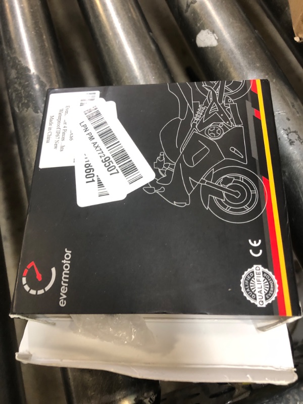 Photo 1 of evermotor Motorcycle Turn Signals Lights Running Light Indicators 4 Pieces Universal Mini LED E-MARK Flowing Turn Signal Lights Waterproof IP67