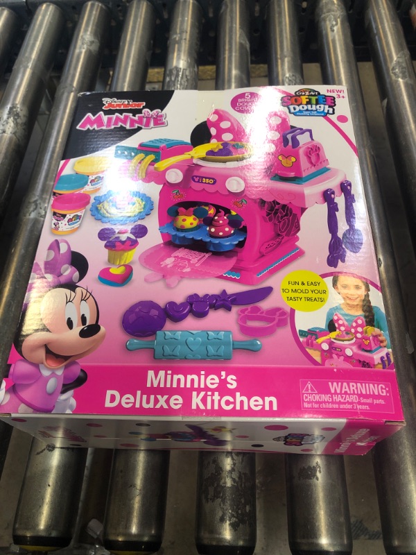 Photo 1 of Disney Junior Minnie Mouse Deluxe Kitchen Set