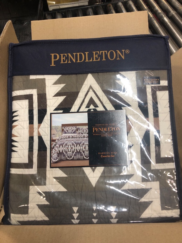 Photo 1 of PENDLETON 31712 Harding Star Full/Queen Coverlet Set Soft Cotton Bed Cover Rustic Home Decor Bedspread Luxury Coverlet Set Cozy Lightweight Quilt and Pillow Shams Set, Full/Queen, Gray